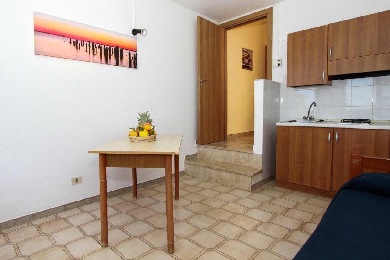 Residence Calava Gioiosa Marea Exterior foto